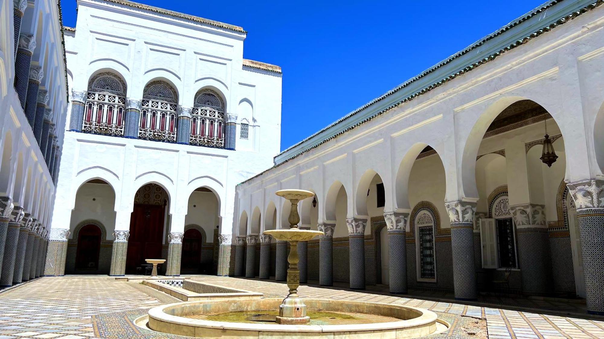 Youssef Fez Kültér fotó